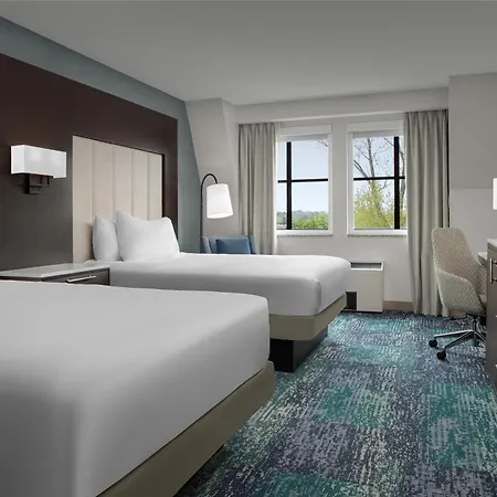Hilton Garden Inn Portsmouth Downtown Exterior photo